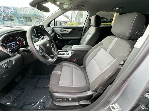 Certified 2025 Chevrolet Blazer LT FWD image 19