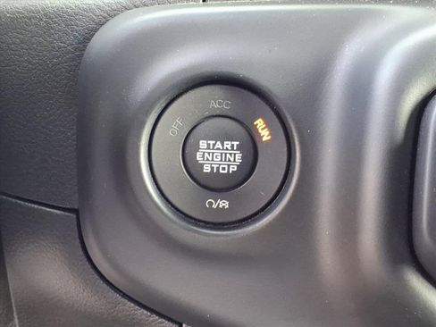 Used 2021 Jeep Wrangler Unlimited Sport S image 21