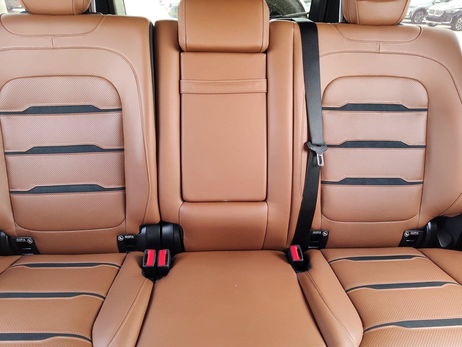 Certified 2022 Mercedes-Benz G 63 AMG 4MATIC w/ AMG Performance Package image 27