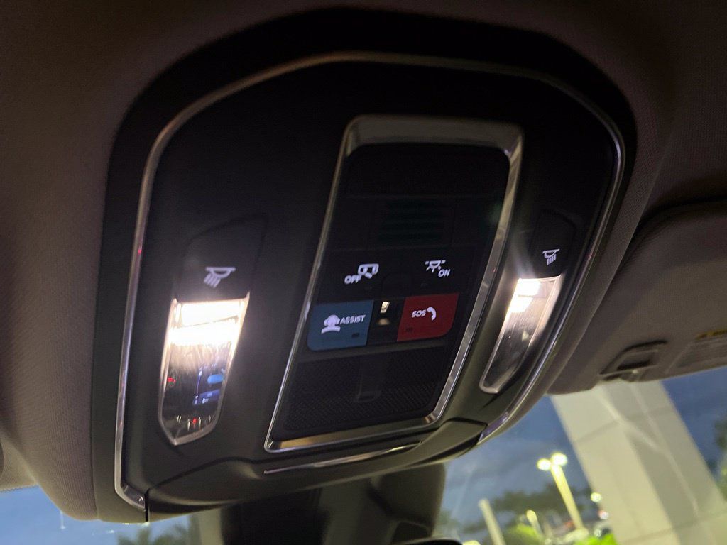 Certified 2023 Jeep Grand Cherokee L Laredo RWD image 39
