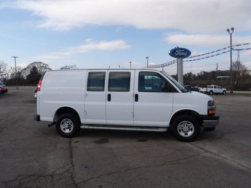 Used 2024 Chevrolet Express 2500 w/ Driver Convenience Package image 1