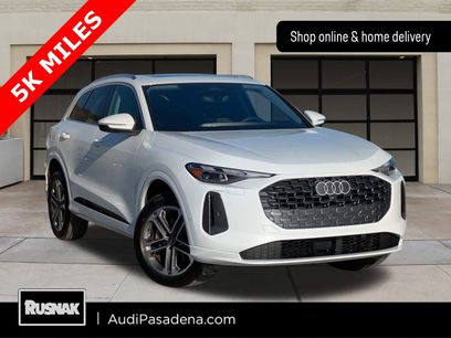 Used 2025 Audi Q5 Premium w/ Convenience Package