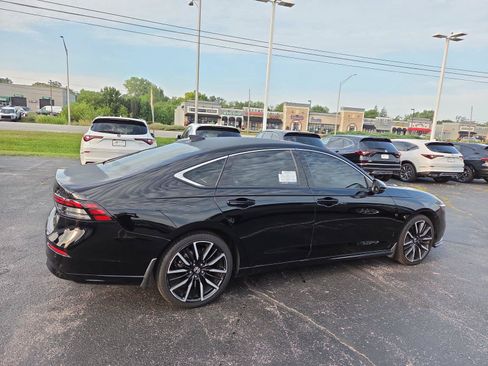 Used 2023 Honda Accord Touring image 30