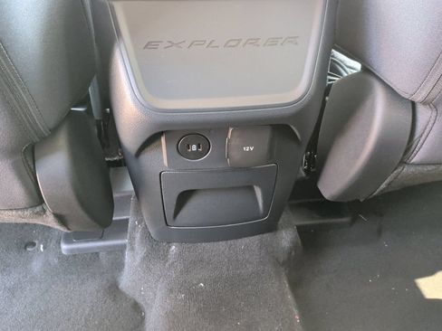 New 2026 Ford Explorer Active RWD image 38