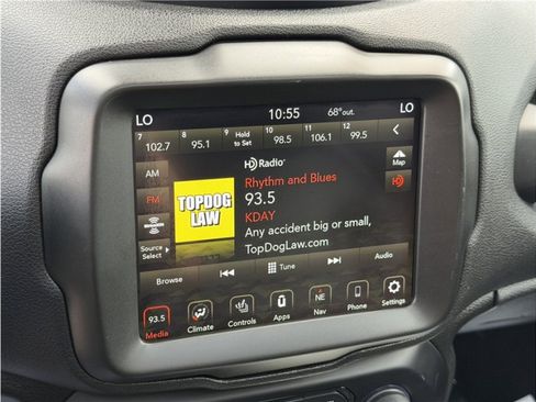 Used 2020 Jeep Renegade Limited w/ UConnect 8.4 Nav Group FWD image 47