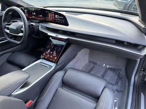 Used 2024 Lucid Air Touring image 40