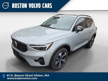 New 2025 Volvo XC40 B5 Plus w/ Protection Package Premier