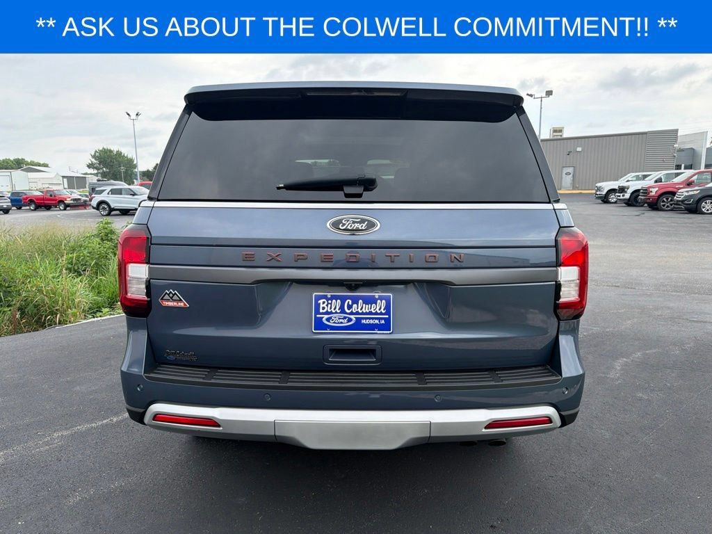Used 2023 Ford Expedition Timberline AWD/4WD image 5