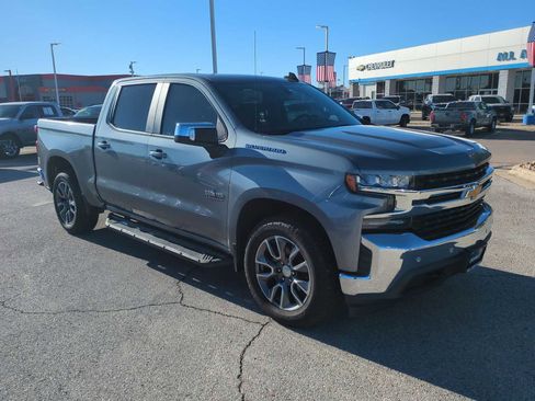Used 2019 Chevrolet Silverado 1500 LT w/ Texas Edition image 2