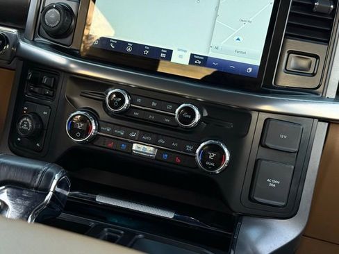 Certified 2021 Ford F150 Lariat image 22