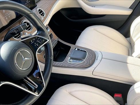 Used 2021 Mercedes-Benz E 350 4MATIC Sedan image 12