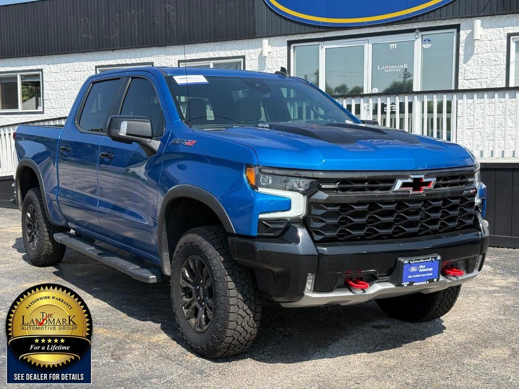 Used 2022 Chevrolet Silverado 1500 ZR2 AWD/4WD image 3