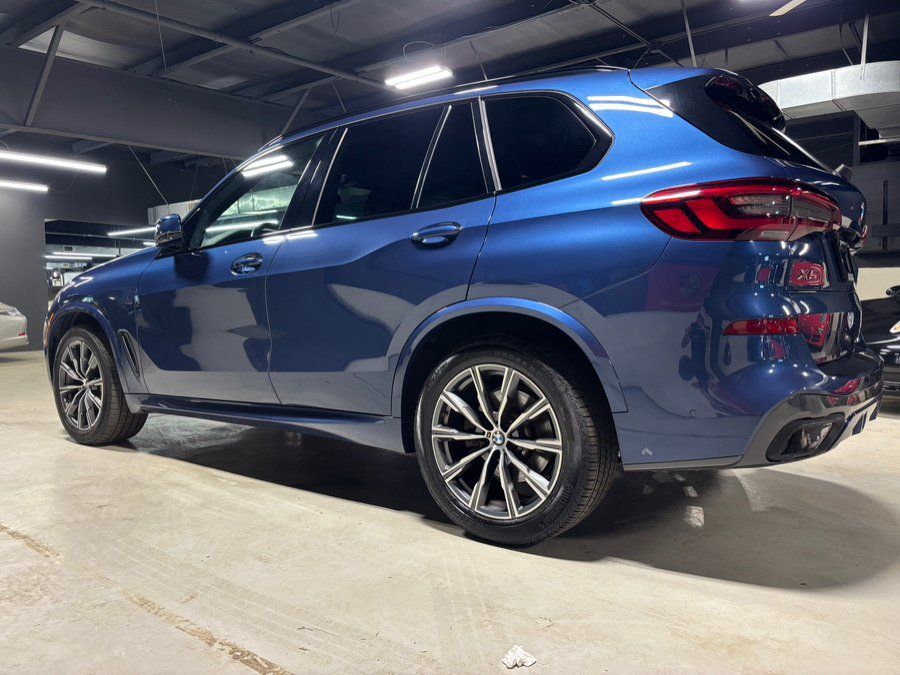 Used 2022 BMW X5 xDrive40i w/ M Sport Package AWD/4WD image 27