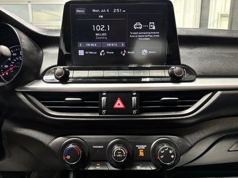 Used 2024 Kia Forte LXS w/ LXS Technology Package FWD image 10