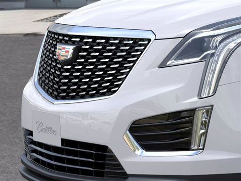 New 2026 Cadillac XT5 Luxury image 13
