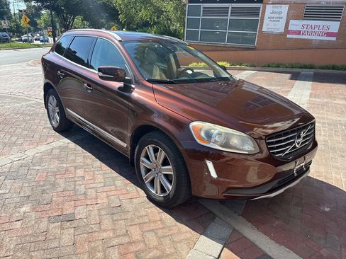 Used 2016 Volvo XC60 T6 w/ Proximity Package AWD/4WD image 1