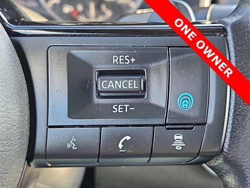 Used 2023 Nissan Rogue SV image 21