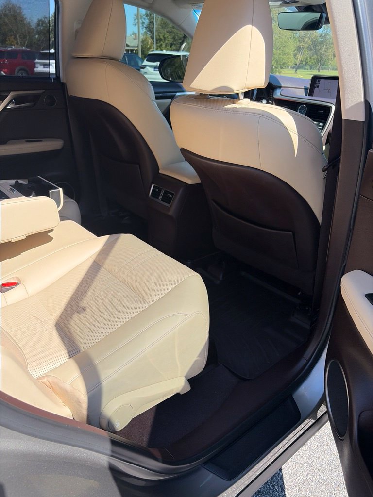 Used 2018 Lexus RX 350L Luxury w/ Accessory Package FWD image 12