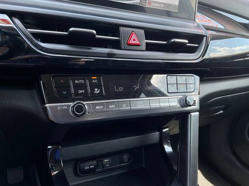 Certified 2026 Kia Seltos LX FWD image 18