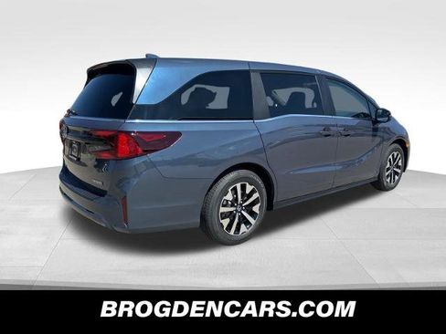 New 2026 Honda Odyssey EX-L image 3