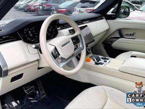 Used 2023 Land Rover Range Rover SE AWD/4WD image 17