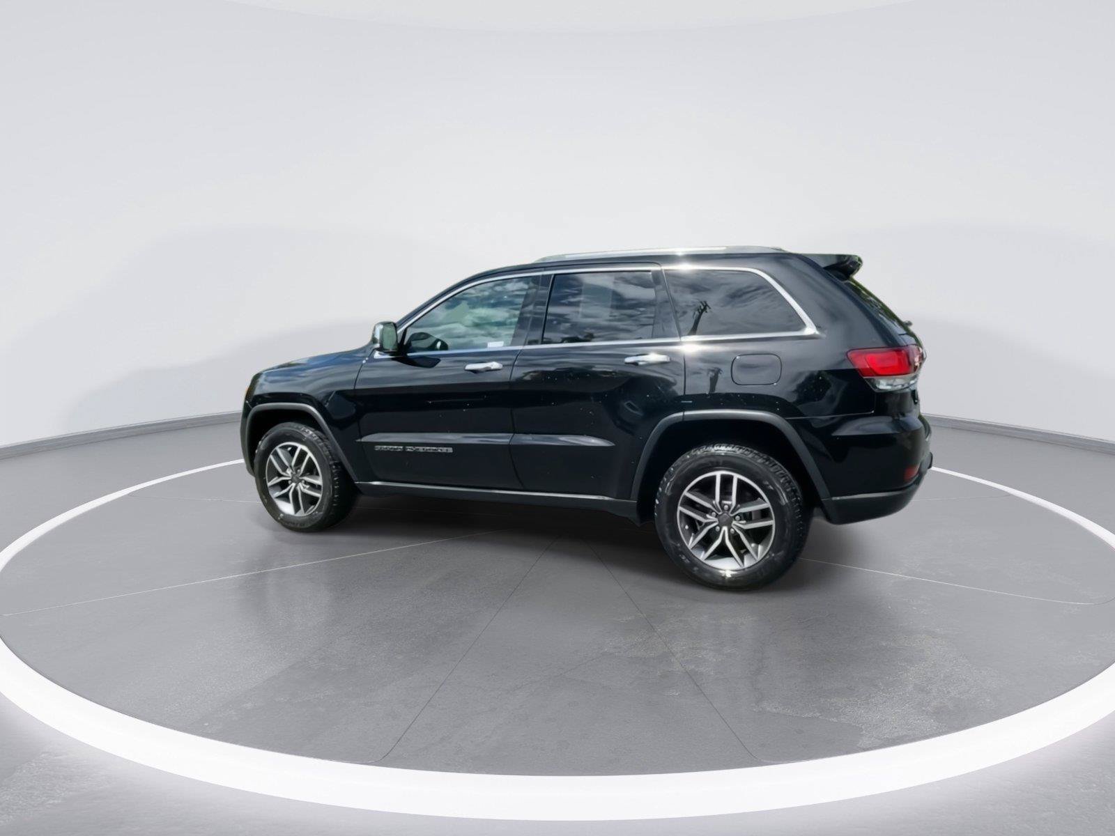 Used 2021 Jeep Grand Cherokee Limited w/ Sun & Sound Group AWD/4WD image 6