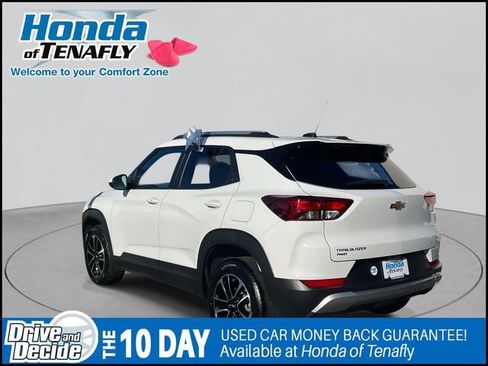 Used 2024 Chevrolet TrailBlazer LT image 4