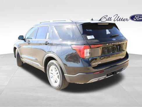 New 2026 Ford Explorer Active w/ Active Comfort Package image 4