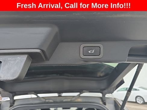 Used 2017 Land Rover Range Rover Sport SVR AWD/4WD image 28