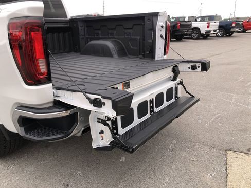 Used 2024 GMC Sierra 1500 SLT w/ SLT Premium Plus Package image 26