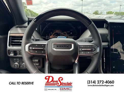New 2026 GMC Yukon Denali w/ Denali Reserve Package AWD/4WD image 14