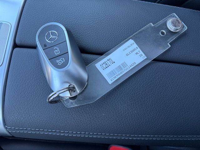 Certified 2026 Mercedes-Benz GLC 300 4MATIC image 32