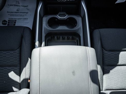 New 2026 RAM 1500 4x4 Crew Cab image 28