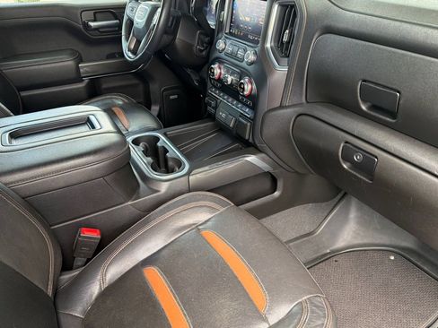 Used 2021 GMC Sierra 1500 AT4 w/ AT4 Value Package AWD/4WD image 14
