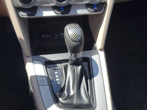Used 2019 Hyundai Elantra SEL image 30