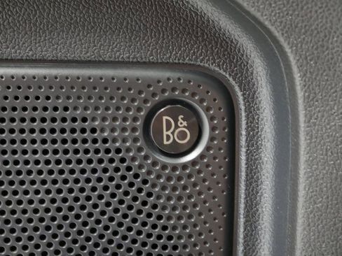 Used 2020 Ford Escape Titanium image 46