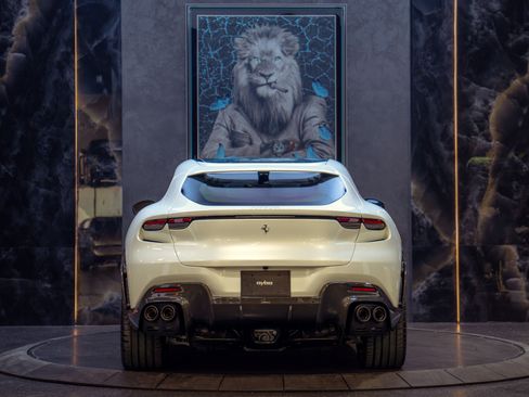 Used 2025 Ferrari Purosangue AWD/4WD image 11