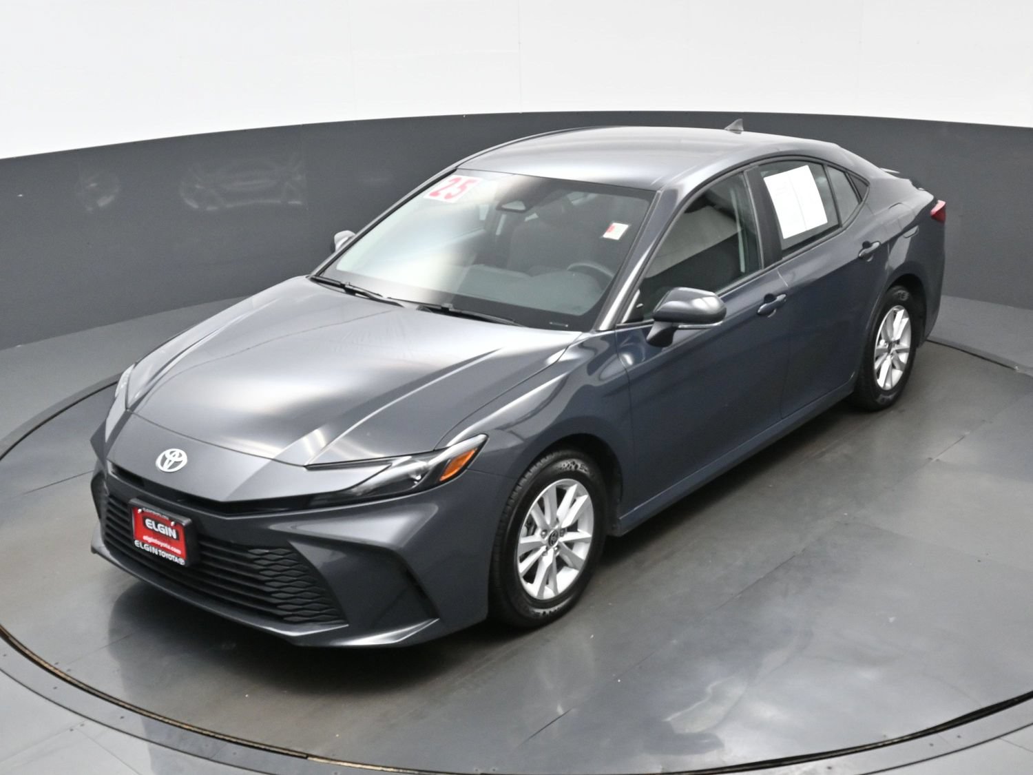 Used 2025 Toyota Camry LE FWD image 36