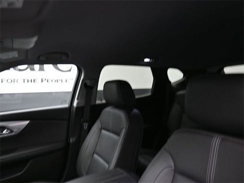 Used 2023 Chevrolet Blazer LT w/ LPO, Black Grille Bar Package image 17