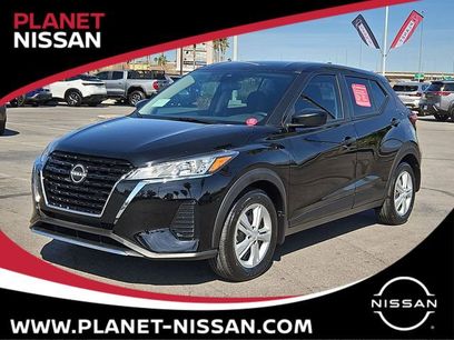 Certified 2025 Nissan Kicks Play S
