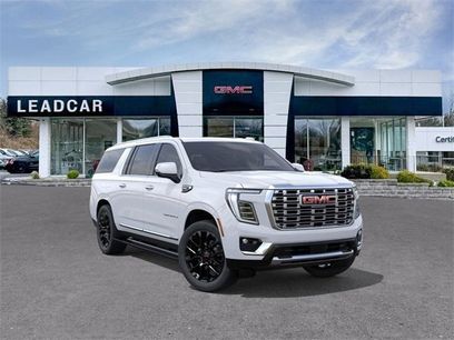 New 2026 GMC Yukon XL Denali w/ Sun & Power Step Package