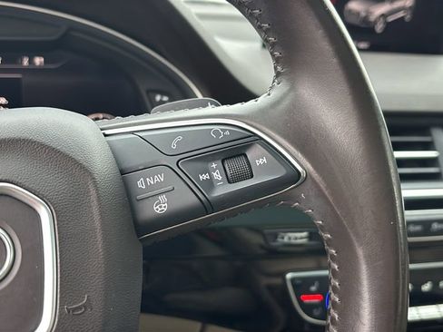 Used 2018 Audi Q7 3.0T Premium Plus w/ Premium Plus Package image 18