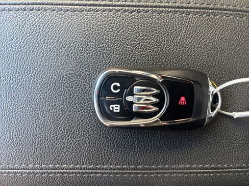 Used 2025 Buick Encore GX Preferred FWD image 24