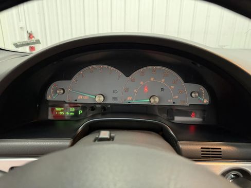 Used 2002 Ford Thunderbird RWD image 27