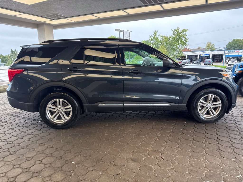 Used 2024 Ford Explorer XLT w/ Class IV Trailer Tow Package AWD/4WD image 5