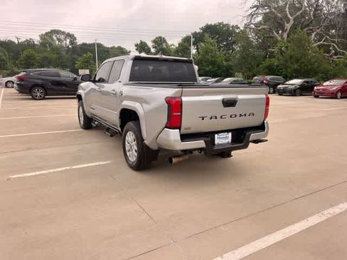 Used 2024 Toyota Tacoma SR5 RWD image 5