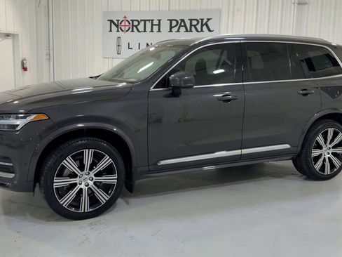 Used 2024 Volvo XC90 B5 Plus image 6