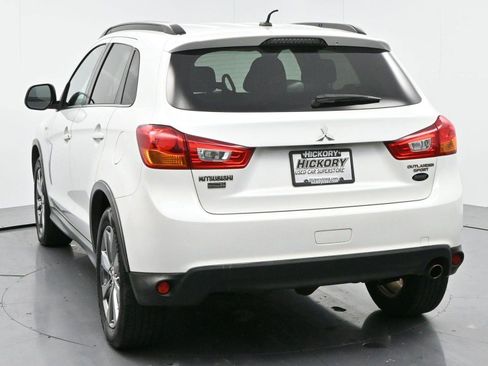 Used 2013 Mitsubishi Outlander Sport LE image 6