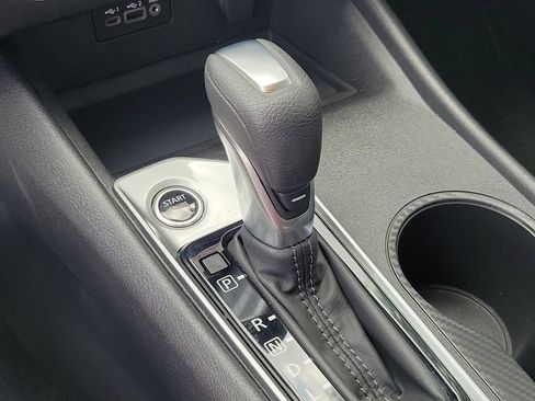 Used 2025 Nissan Altima 2.5 SV FWD image 26