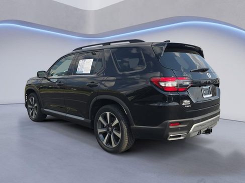 Used 2024 Honda Pilot Elite image 3
